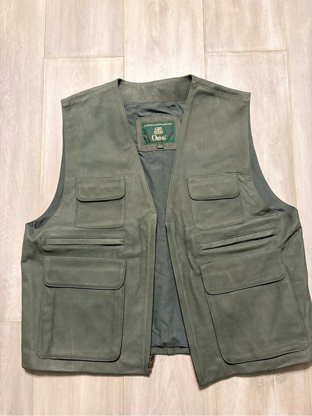 Orvis Men's Olive Green Multi-Pocket Outdoor Vest